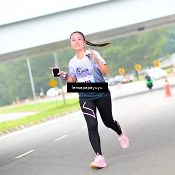 Runner Photo 7306076