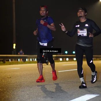 Runner Photo 7306083