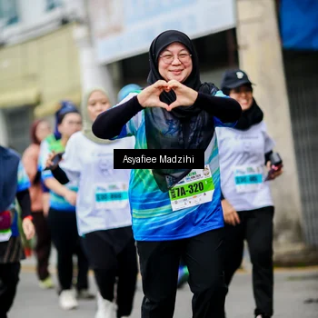 Runner Photo 7306111
