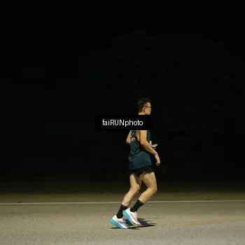 Runner Photo 7306157