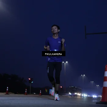 Runner Photo 7306171