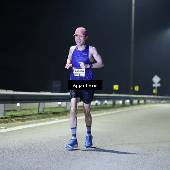 Runner Photo 7306398