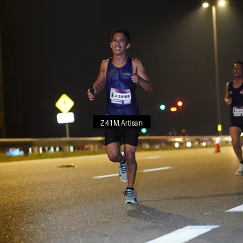 Runner Photo 7306410