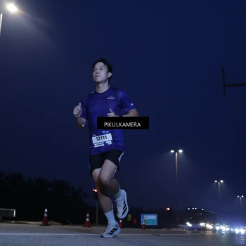 Runner Photo 7306590