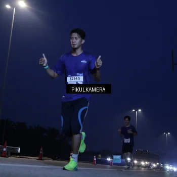 Runner Photo 7306628