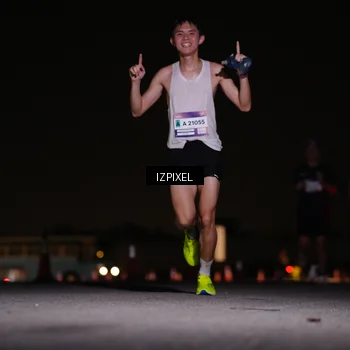Runner Photo 7306669