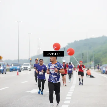Runner Photo 7306672