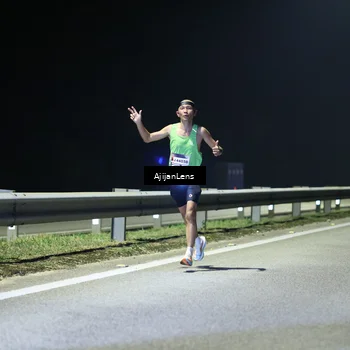 Runner Photo 7306804