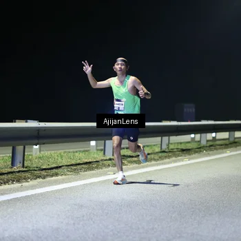 Runner Photo 7306813