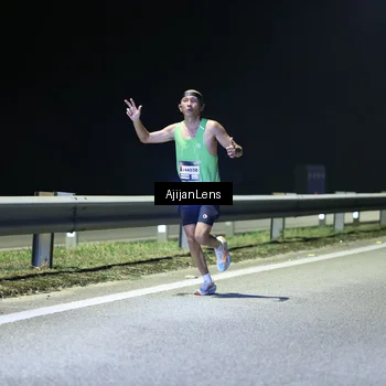 Runner Photo 7306843