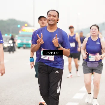 Runner Photo 7306893