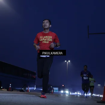 Runner Photo 7306894