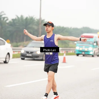 Runner Photo 7306897