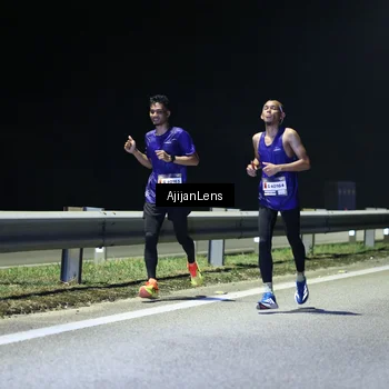Runner Photo 7307019