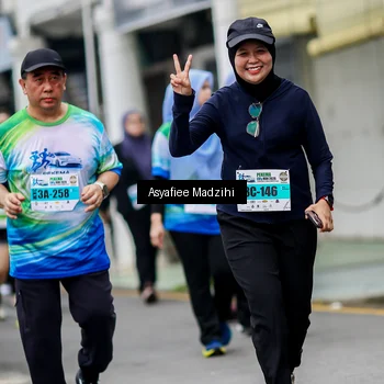 Runner Photo 7307036