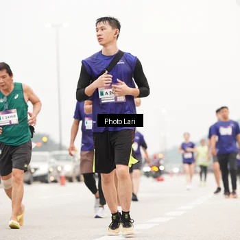 Runner Photo 7307085