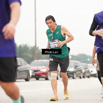 Runner Photo 7307091