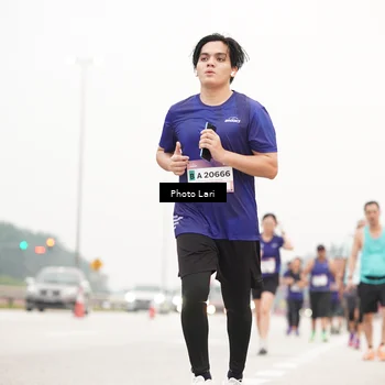 Runner Photo 7307130