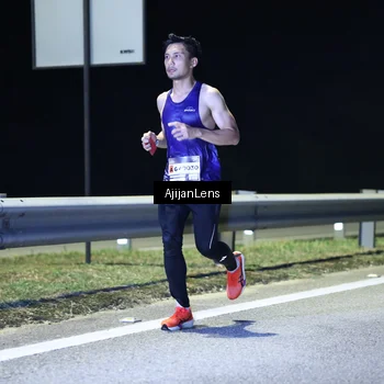 Runner Photo 7307142