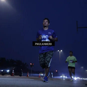 Runner Photo 7307144