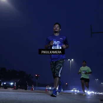 Runner Photo 7307151