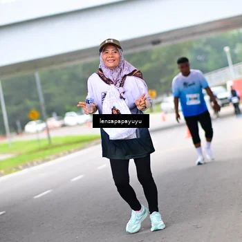 Runner Photo 7307241