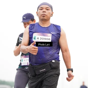 Runner Photo 7307303