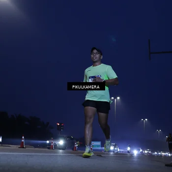 Runner Photo 7307307