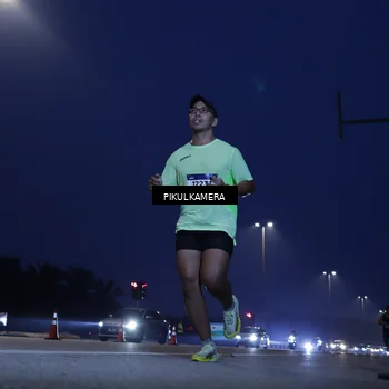 Runner Photo 7307361