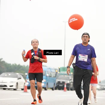 Runner Photo 7307370