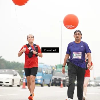 Runner Photo 7307373