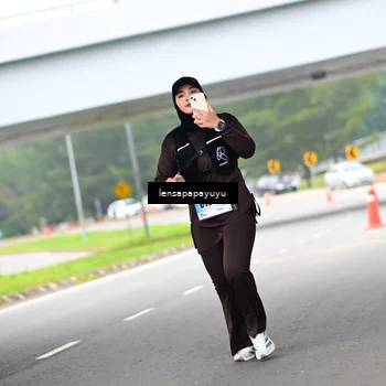 Runner Photo 7307392