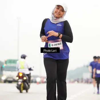 Runner Photo 7307396