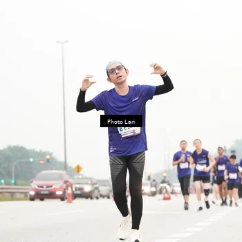 Runner Photo 7307423