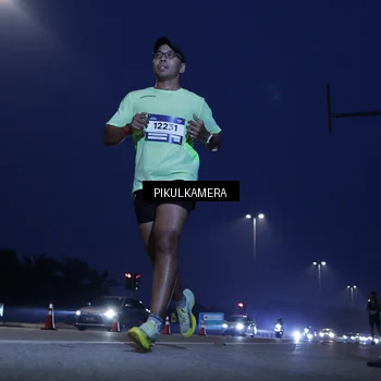 Runner Photo 7307511