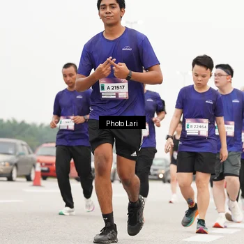 Runner Photo 7307527