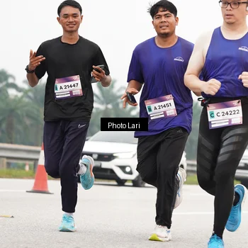 Runner Photo 7307634