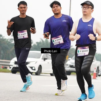 Runner Photo 7307635
