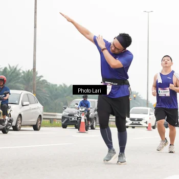 Runner Photo 7307681