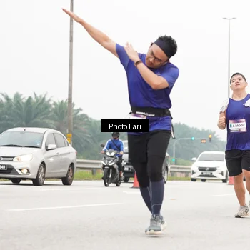 Runner Photo 7307687
