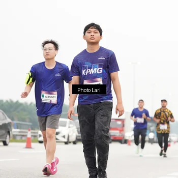 Runner Photo 7307711