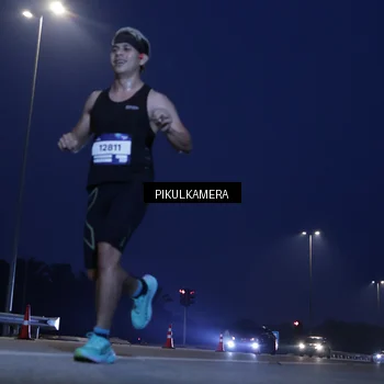 Runner Photo 7307718