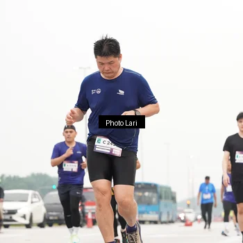 Runner Photo 7307750