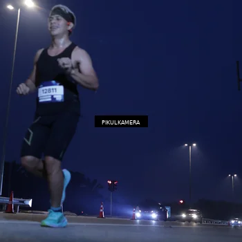 Runner Photo 7307803