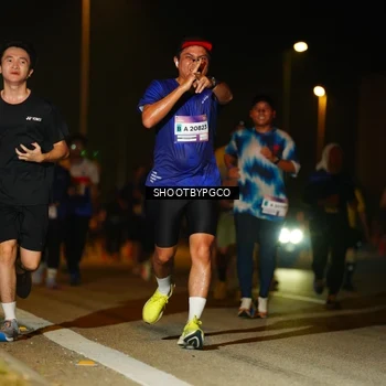 Runner Photo 7307842