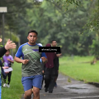 Runner Photo 7307876