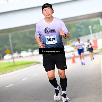 Runner Photo 7307890