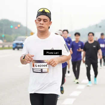 Runner Photo 7307954