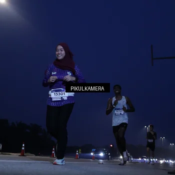 Runner Photo 7307975
