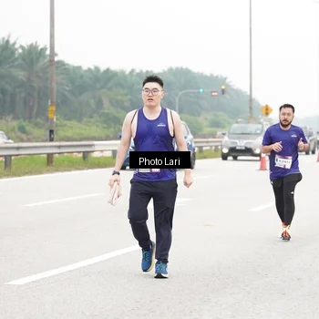 Runner Photo 7308000